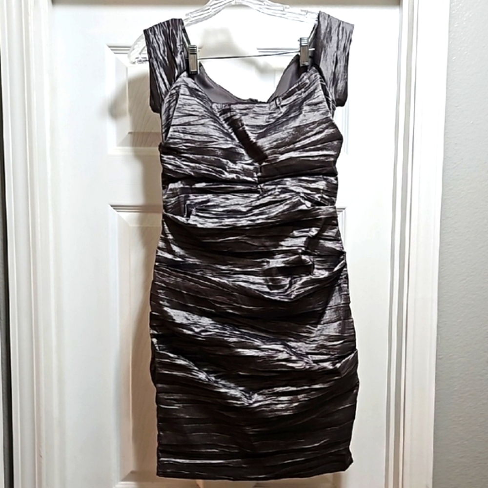 Alex Evenings Gray Metallic Ruched Sweetheart Dress 6